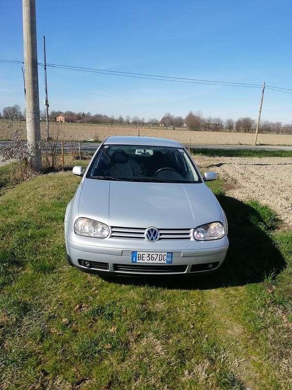 Usata VW Golf III 75 CV (55 kW) 1999 Argento Berlina