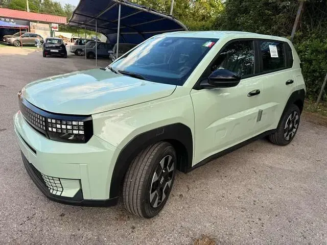 Nuova Fiat Grande Panda S 100 CV (73 kW) 2026 Grigio Utilitaria