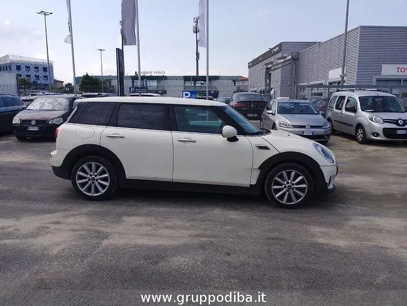 Usata Mini One Clubman 115 CV (84 kW) 2016 Bianco Station wagon