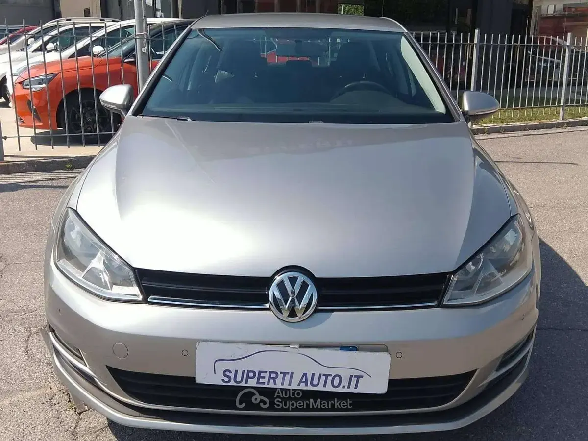 Usata VW Golf VII Trendline 86 CV (63 kW) 2016 Grigio Berlina