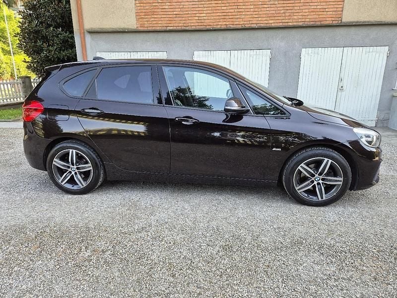 Usata BMW 218 Active Tourer Sport Line 150 CV (110 kW) 2016 Marrone Monovolume