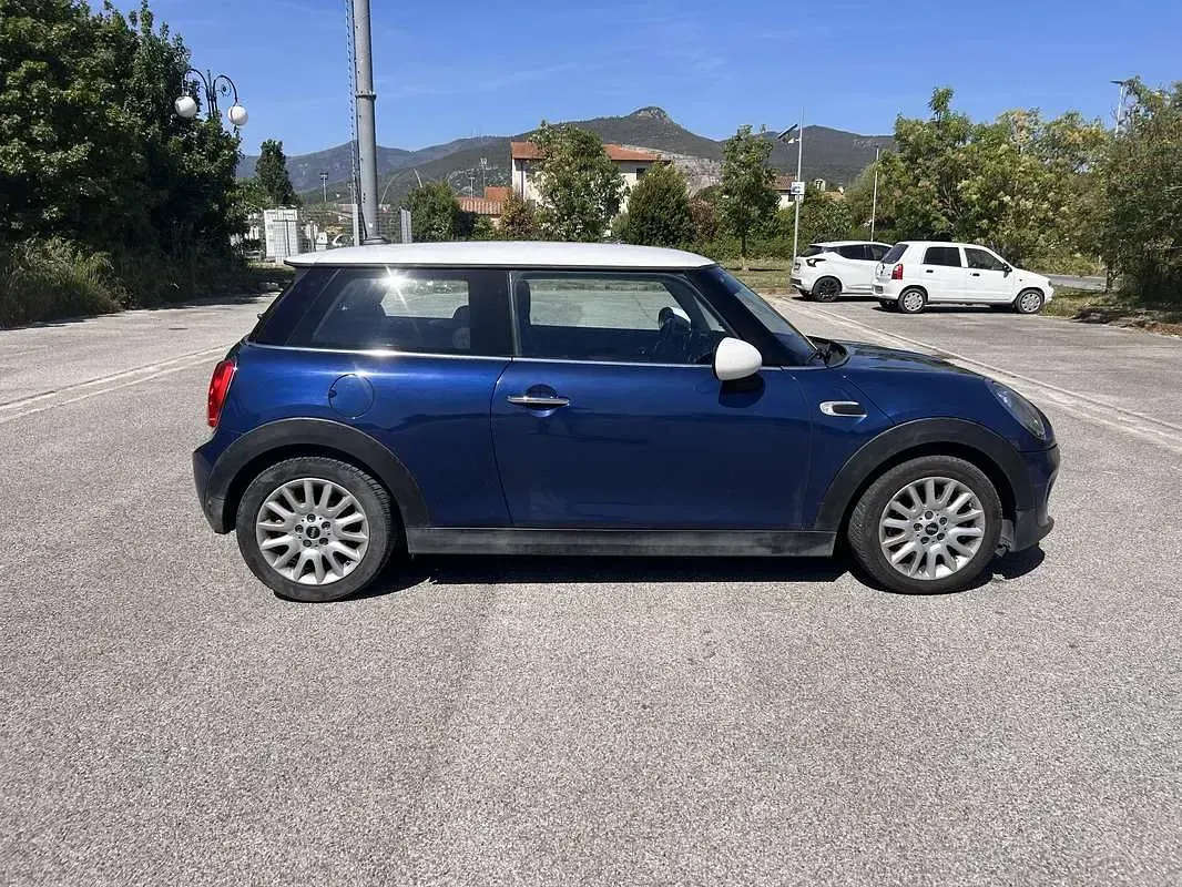 Occasion Mini Cooper D 116 ch (85 kW) 2014 Bleue Citadine