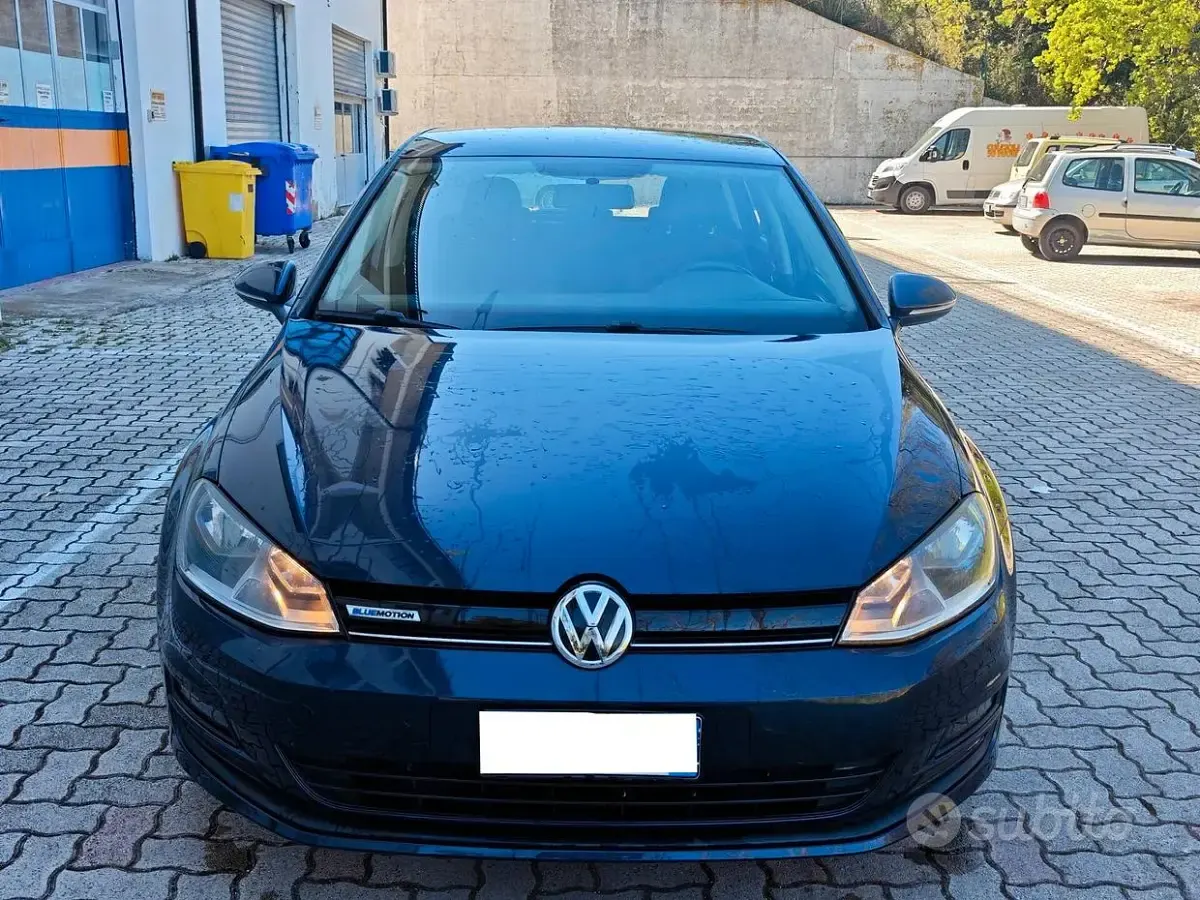 Usata VW Golf VII 110 CV (80 kW) 2015 Bluazzurro Berlina