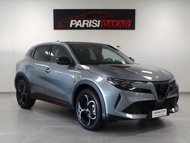Usata Alfa Romeo Junior Edizione Speciale 136 CV (100 kW) 2024 Grigio metallizzato SUV