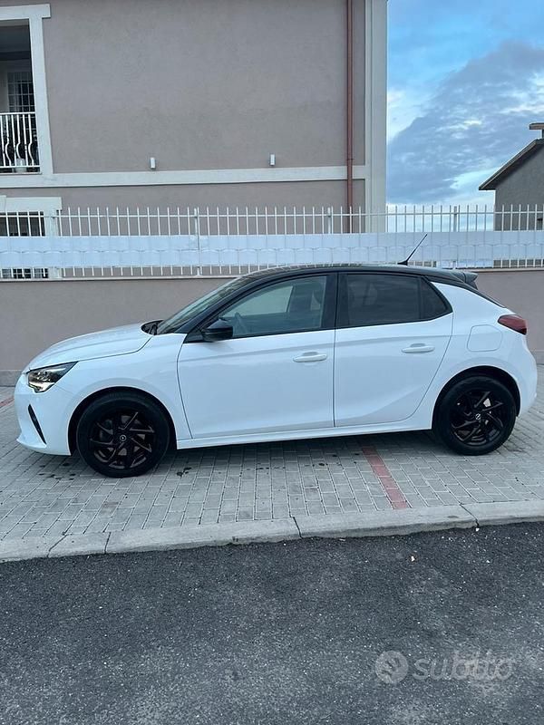 Usata Opel Corsa 101 CV (74 kW) 2023 Bianco Utilitaria