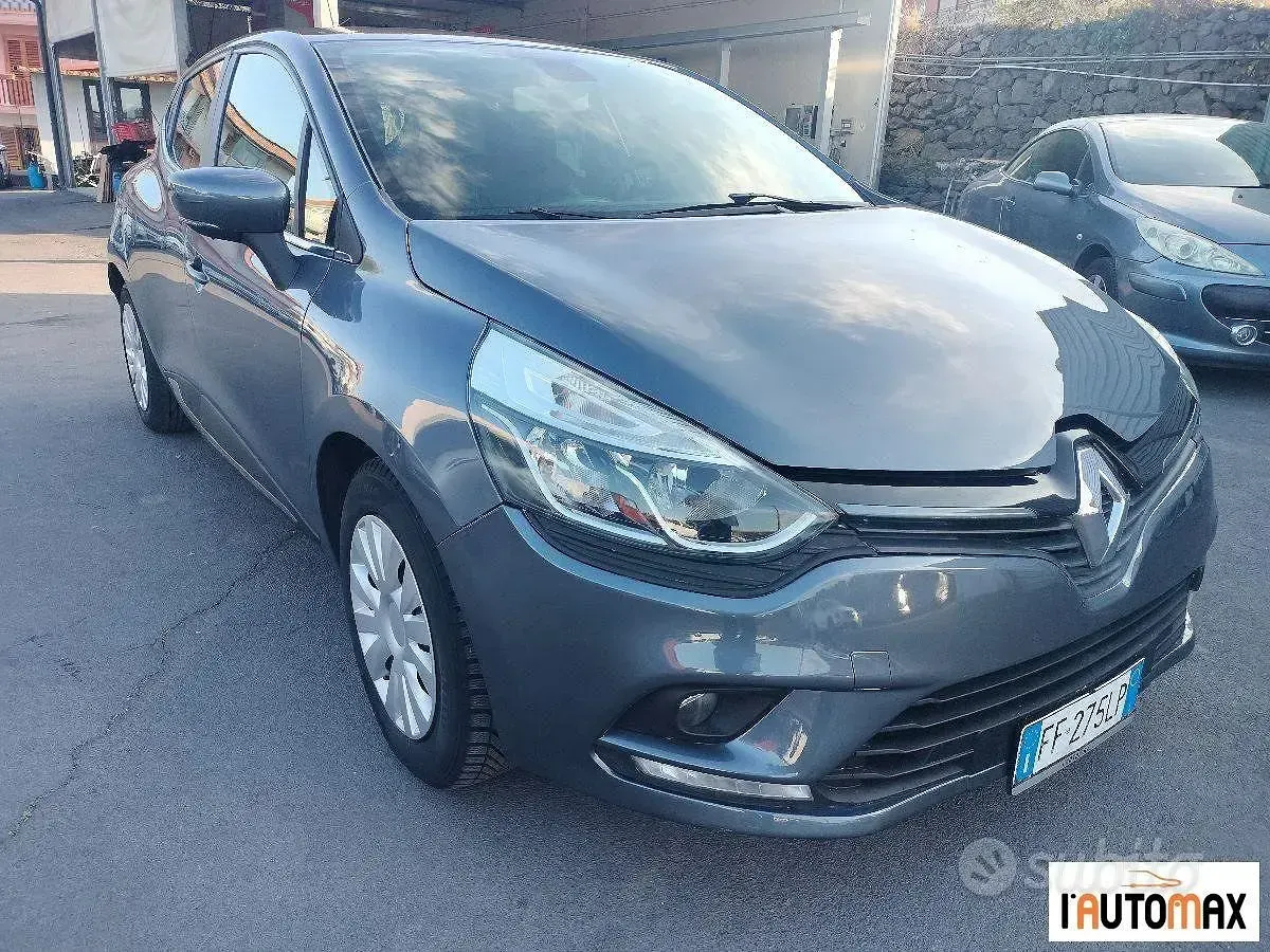 Usata Renault Clio IV Life 75 CV (55 kW) 2016 Grigio Berlina