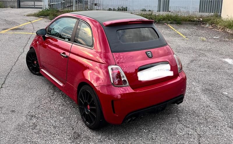 Usata Abarth 500C Custom 140 CV (102 kW) 2016 Rosso Cabrio