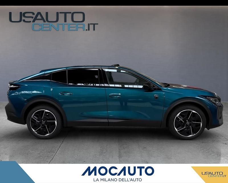 Usata Peugeot 408 GT 131 CV (96 kW) 2023 Colore blu Berlina
