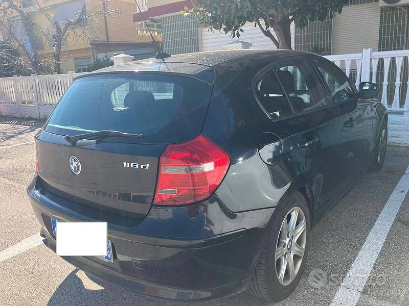 Usata BMW 116 Efficient Dynamics 116 CV (85 kW) 2011 Nero Utilitaria