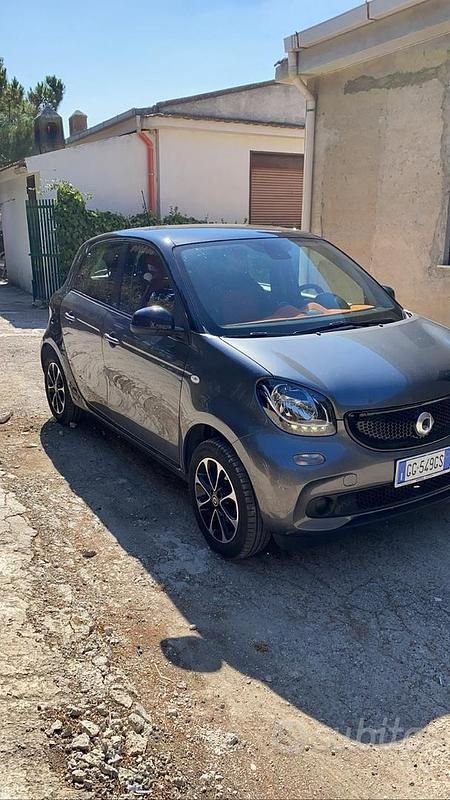 Usata Smart ForFour 71 CV (52 kW) 2015 Utilitaria