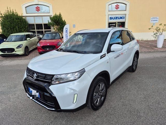 Usata Suzuki Vitara Cool 129 CV (94 kW) 2025 Bianco SUV