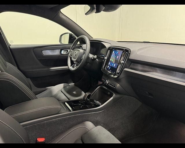 Usata Volvo EC40 Plus 220 kW (300 CV) 2024 Bianco SUV