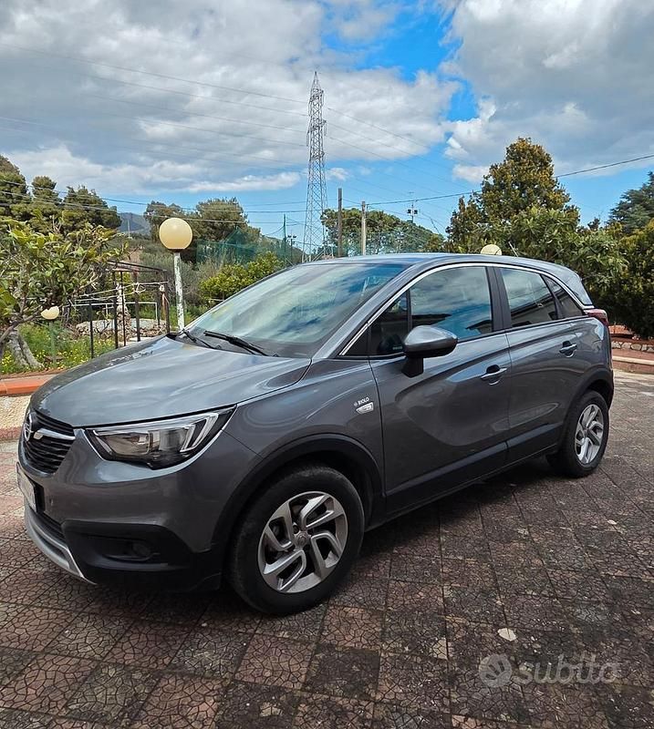 Usata Opel Crossland X Innovation 102 CV (75 kW) 2018 Grigio SUV