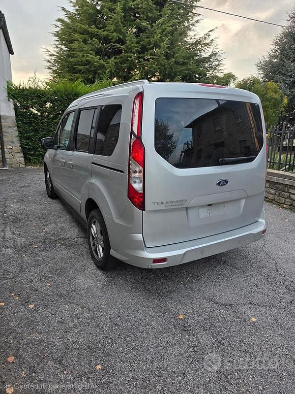 Usata Ford Tourneo Connect 120 CV (88 kW) 2020 Grigio Monovolume