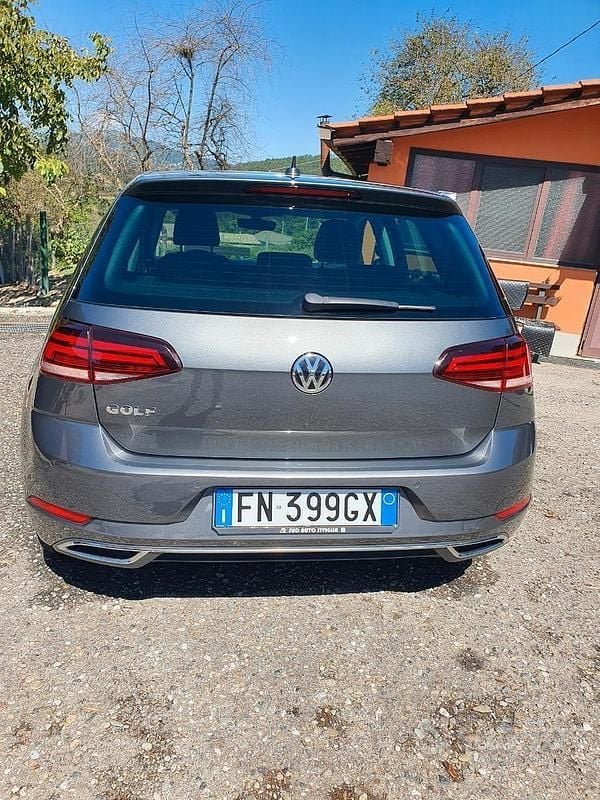 Usata VW Golf VII 116 CV (85 kW) 2018 Grigio Utilitaria