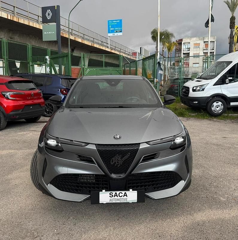 Usata Alfa Romeo Junior Edizione Speciale 136 CV (100 kW) 2025 Grigio SUV