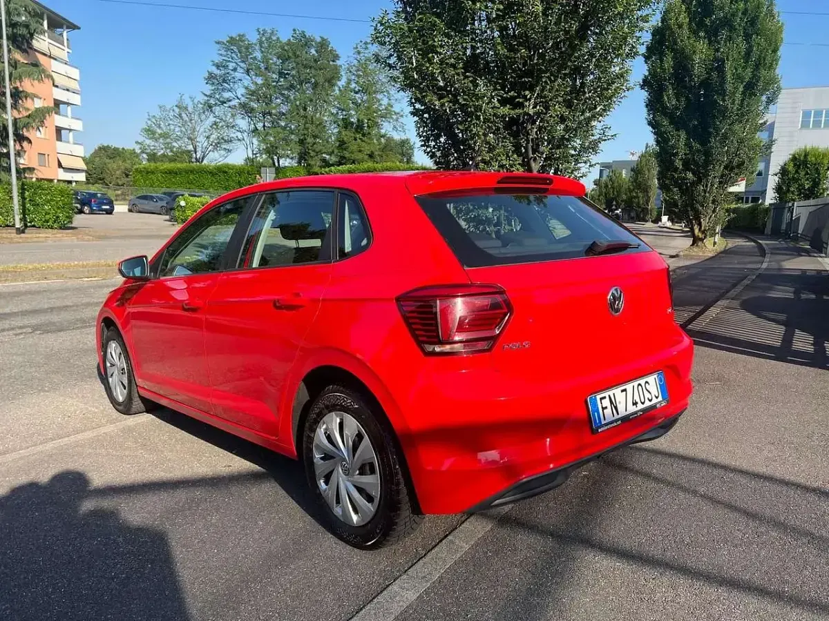 Usata VW Polo Trendline 90 CV (66 kW) 2018 Rosso Utilitaria