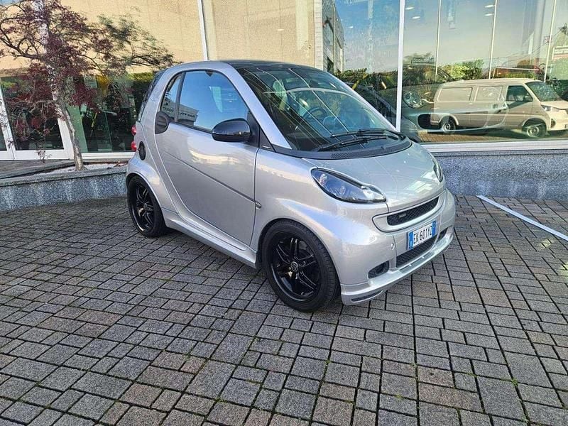 Grigio chiaro Usata 2011 Smart ForTwo Coupé Brabus Xclusive Coupé | 8900 € (Cara) - Immagine 1/4