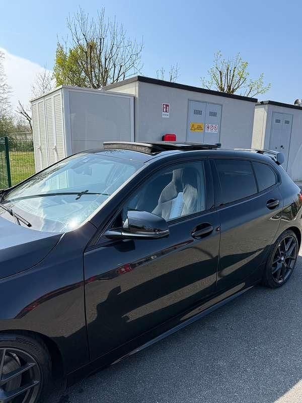 Usata BMW M135 Comfort Edition 306 CV (225 kW) 2023 Nero Utilitaria