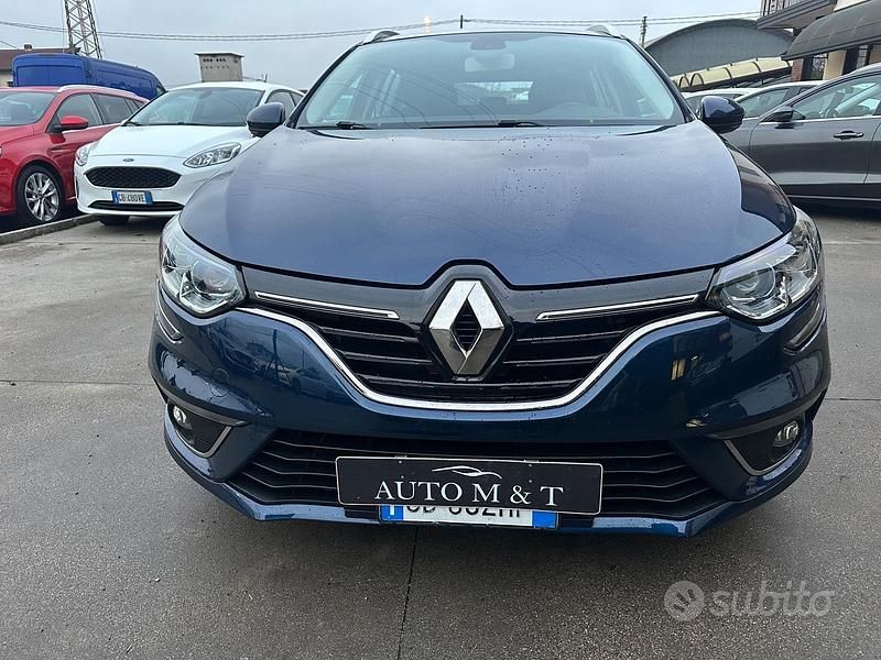 Usata Renault Mégane GrandTour 115 CV (84 kW) 2020 Blu Station wagon