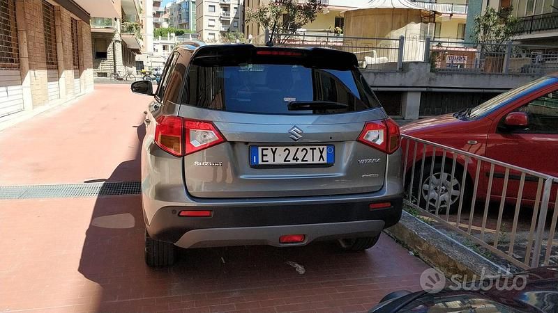 Usata Suzuki Vitara 120 CV (88 kW) 2015 Grigio SUV
