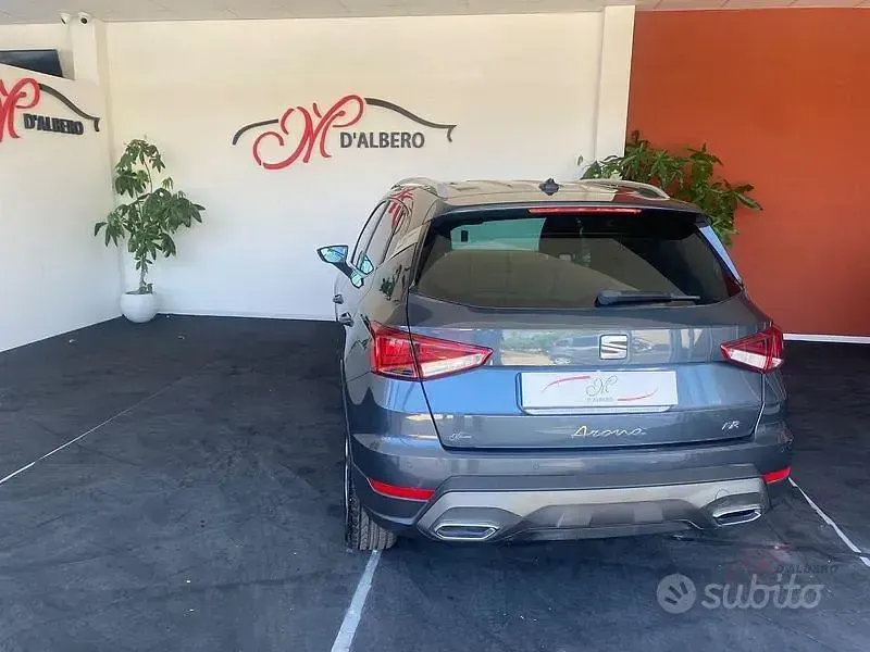 Usata Seat Arona FR 110 CV (80 kW) 2023 Grigio SUV
