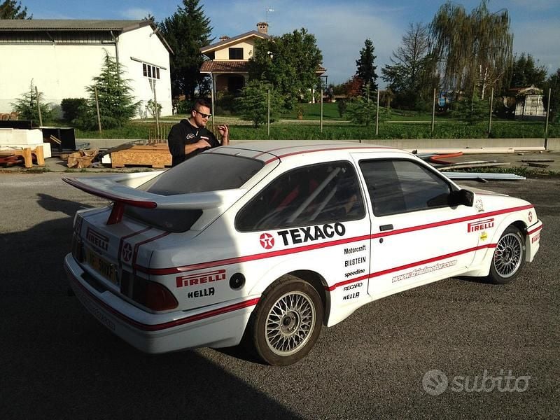 Usata Ford Sierra 260 CV (191 kW) 1987 Bianco