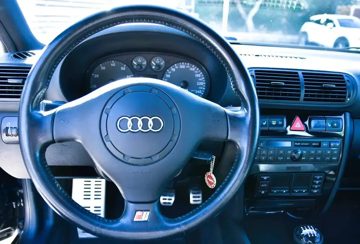 Usata Audi A3 Ambiente 209 CV (153 kW) 2000 Nero Utilitaria
