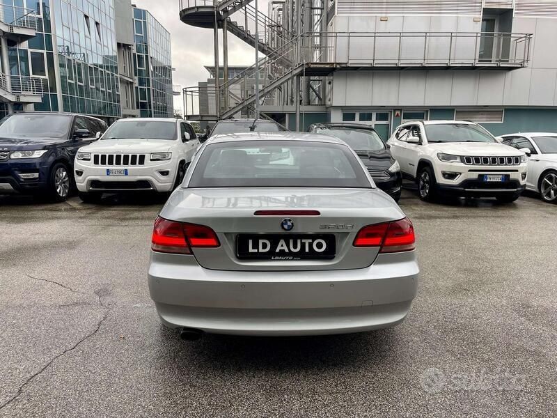 Usata BMW 320 Cabriolet Efficient Dynamics 177 CV (130 kW) 2009 Argento Cabrio