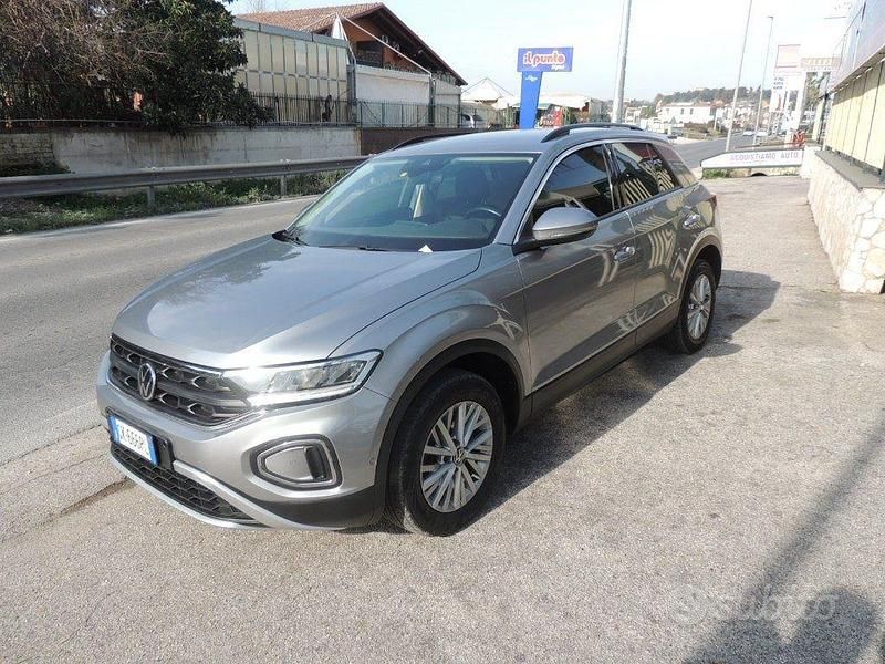 Usata VW T-Roc Advance 150 CV (110 kW) 2022 Grigio SUV