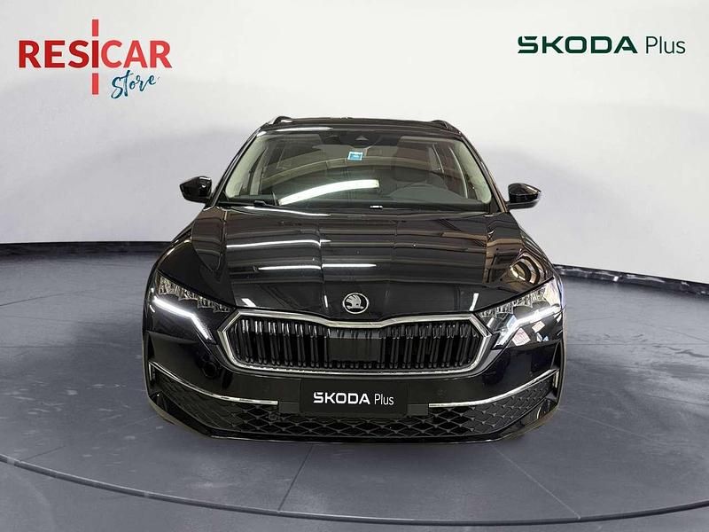 Usata Skoda Octavia Executive 150 CV (110 kW) 2025 Nero metallizzato Station wagon