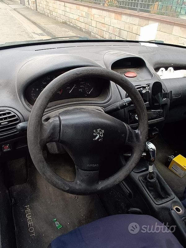 Usata Peugeot 206 1999 Blu Utilitaria