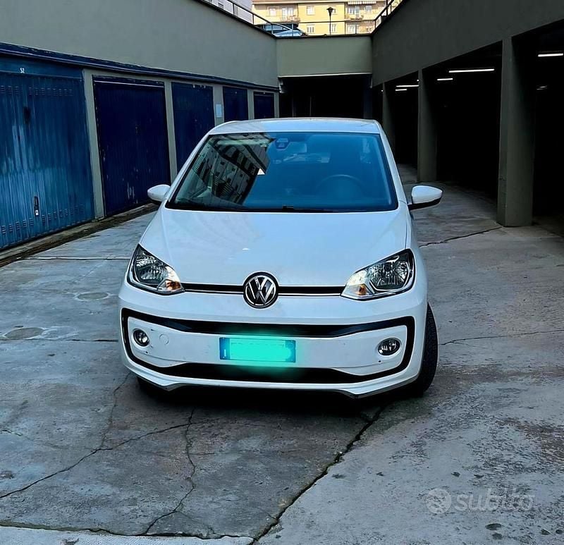 Usata VW up! Move 75 CV (55 kW) 2018 Bianco Utilitaria