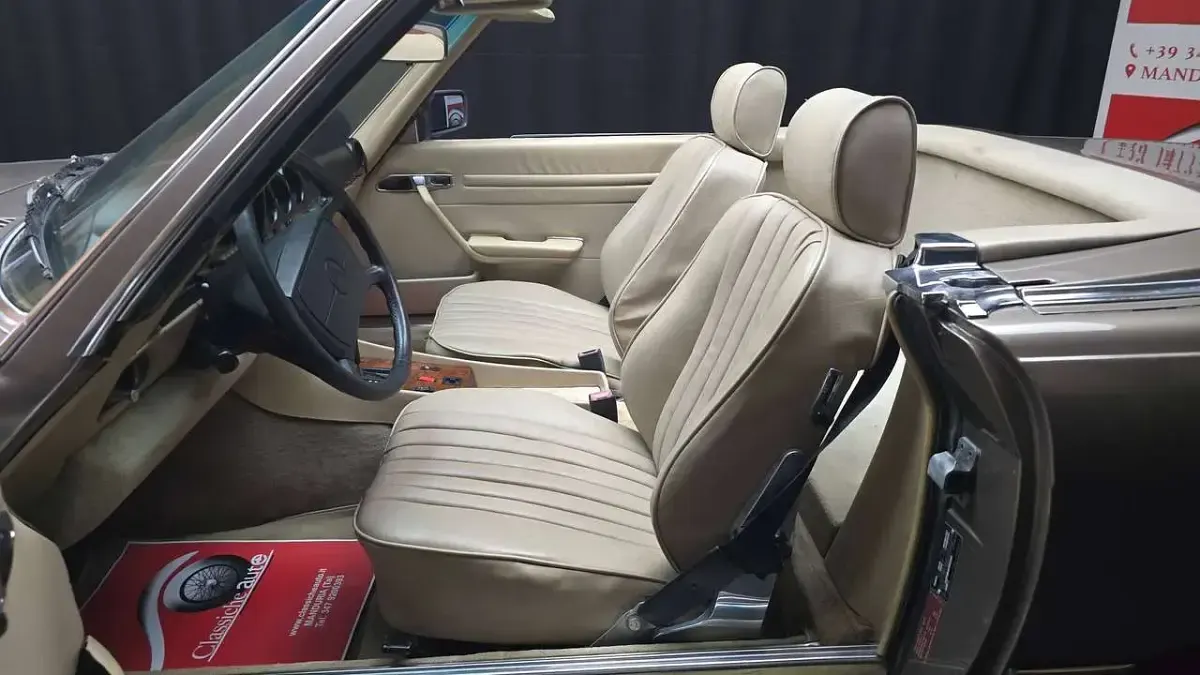 Usata Mercedes 560 265 CV (194 kW) 1988 Marrone Cabrio