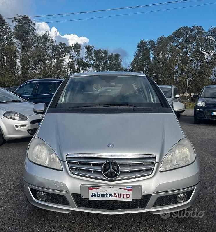 Usata Mercedes A200 Avantgarde 140 CV (102 kW) 2009 Grigio Berlina