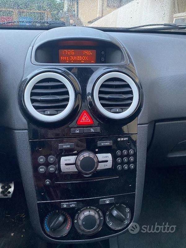 Usata Opel Corsa 2013 Bianco Utilitaria