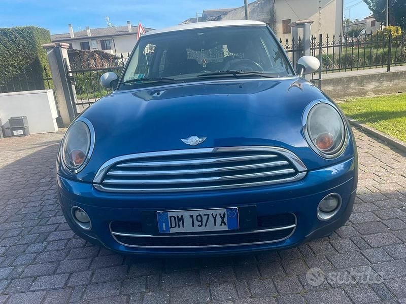 Usata Mini Cooper 2007 Blu Utilitaria