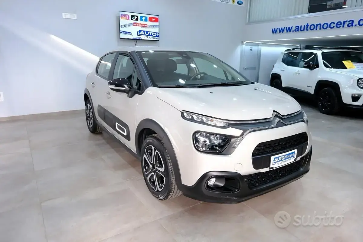 Occasion Citroën C3 Shine 83 ch (61 kW) 2024 Beige Berline
