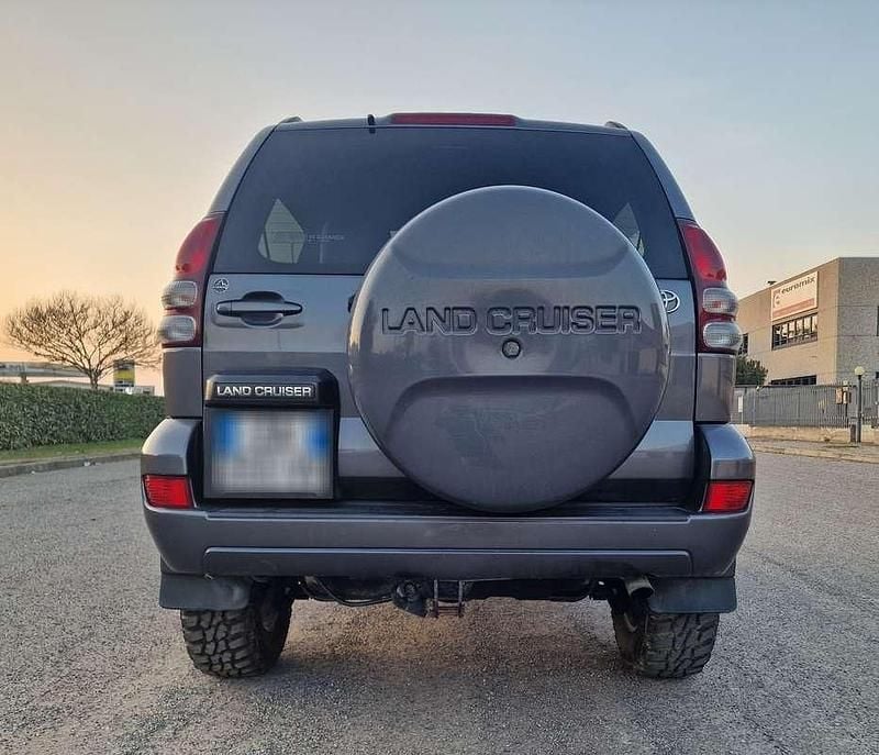 Usata Toyota Land Cruiser Sol 173 CV (127 kW) 2009 Grigio SUV