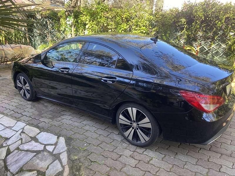 Usata Mercedes CLA200 136 CV (100 kW) 2017 Nero Berlina