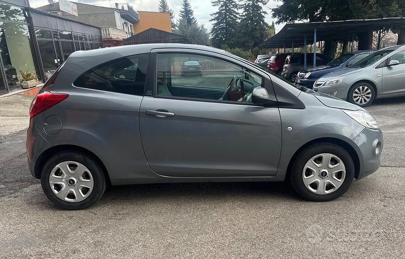 Usata Ford Ka Plus 69 CV (50 kW) 2011 Grigio Utilitaria