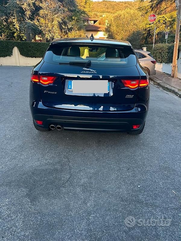 Usata Jaguar F-Pace Prestige 180 CV (132 kW) 2020 Blu SUV