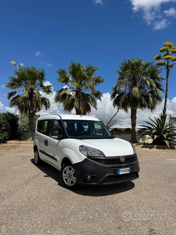 Usata Fiat Doblò 95 CV (69 kW) 2017 Bianco Monovolume