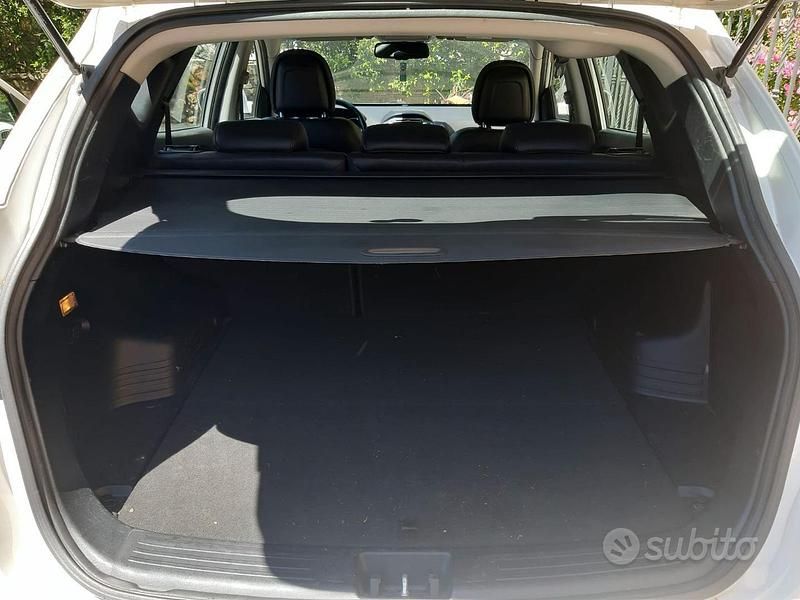 Usata Hyundai ix35 Xpossible 116 CV (85 kW) 2014 Bianco SUV