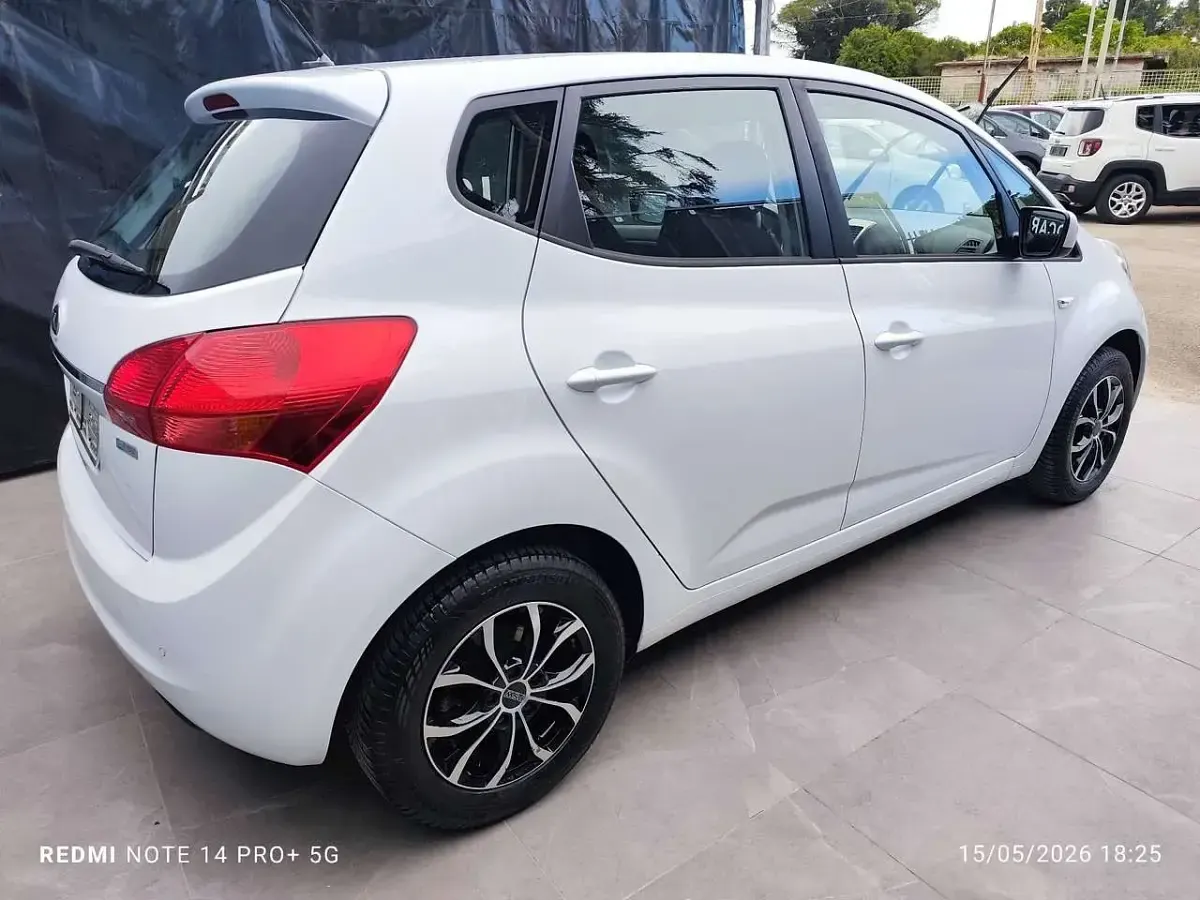 Usata Kia Venga 90 CV (66 kW) 2019 Other Utilitaria