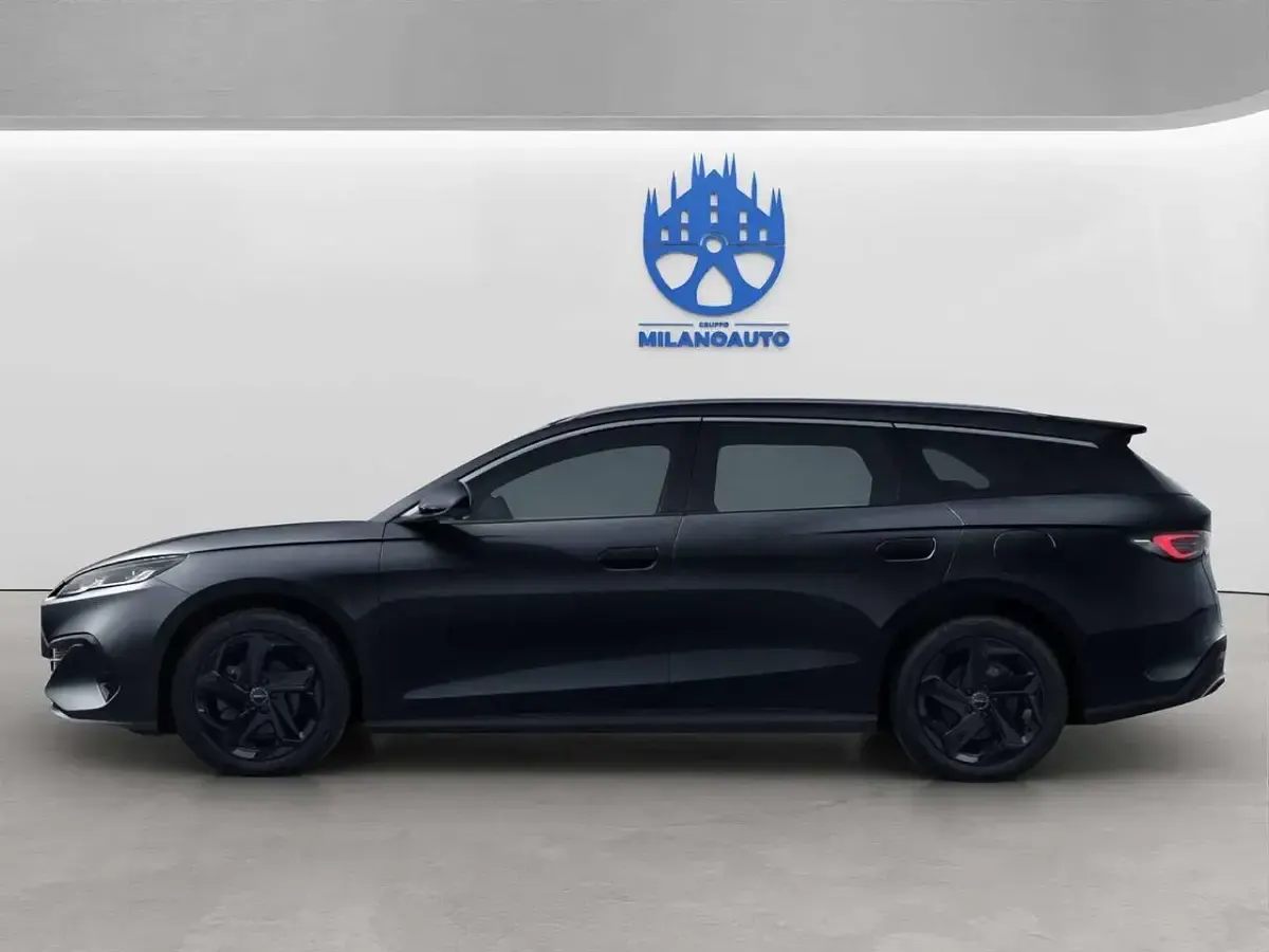 Nuova BYD Seal Boost 184 CV (135 kW) 2026 Obsydian black Station wagon