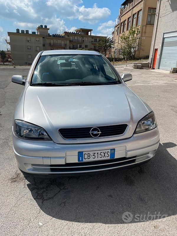 Usata Opel Astra 2001 Grigio Berlina