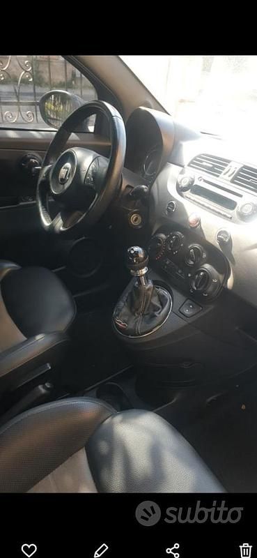 Usata Fiat 500 85 CV (62 kW) 2011 Blu Utilitaria