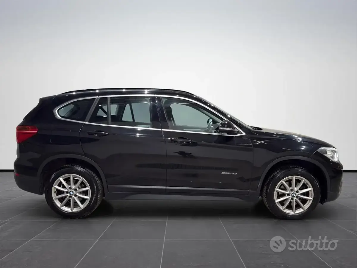 Usata BMW X1 Efficient Dynamics 150 CV (110 kW) 2017 Nero cinema SUV