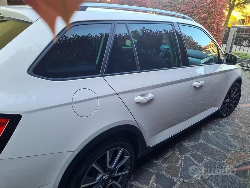 Usata Skoda Fabia ScoutLine 75 CV (55 kW) 2019 Bianco Station wagon